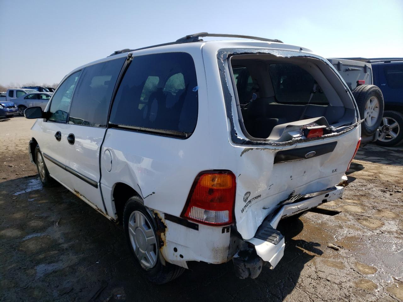 Foto 3 de la subasta – 2003 FORD WINDSTAR L con VIN 2FMZA51473BA96436