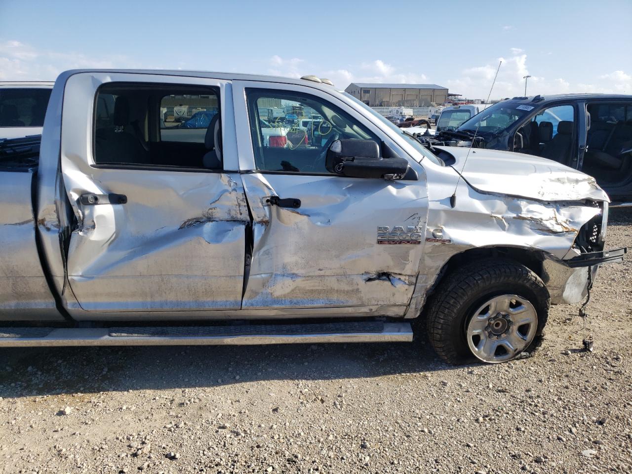 صورة رقم 9 من المزاد - 2016 RAM 2500 ST مع VIN 3C6UR4CL1GG390592