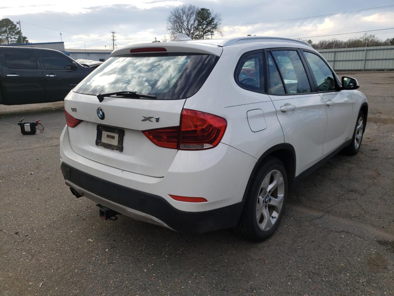 Photo 4 from auction – 2013 BMW X1 SDRIVE2 with VIN WBAVM1C54DVL64399