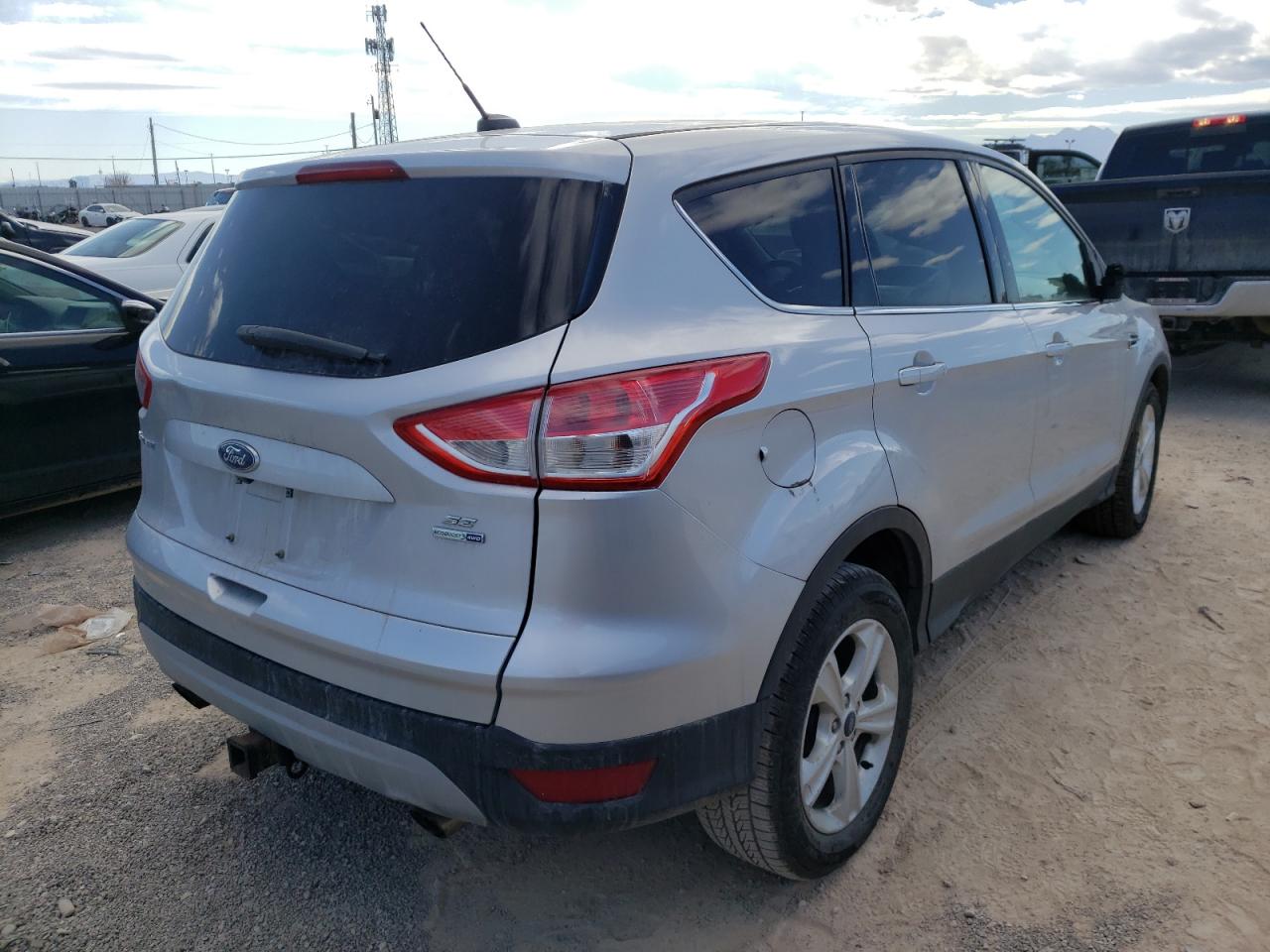 Photo 4 from auction – 2016 FORD ESCAPE SE with VIN 1FMCU9GX1GUA98558