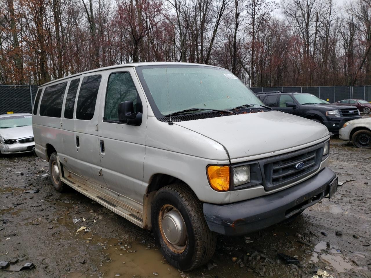 FORD ECONOLINE 2003 with VIN 1FBSS31L43HB82633 - Photo from auction