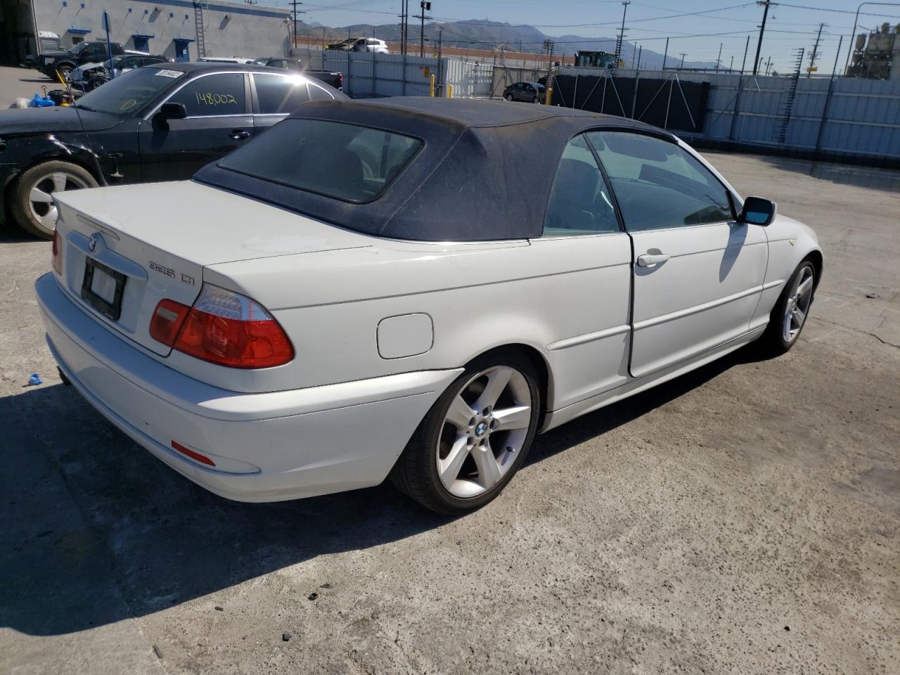 Photo 4 from auction – 2004 BMW 325 CI with VIN WBABW334X4PL26096