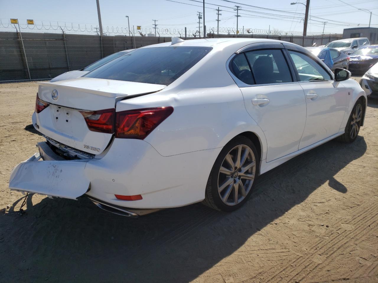 Photo 4 from auction – 2015 LEXUS GS 350 with VIN JTHBE1BL1FA019701