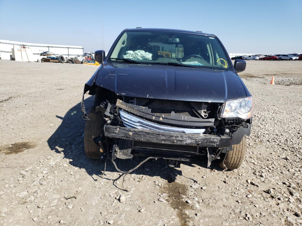 Photo 9 from auction – 2014 CHRYSLER TOWN & COU with VIN 2C4RC1BG9ER285857