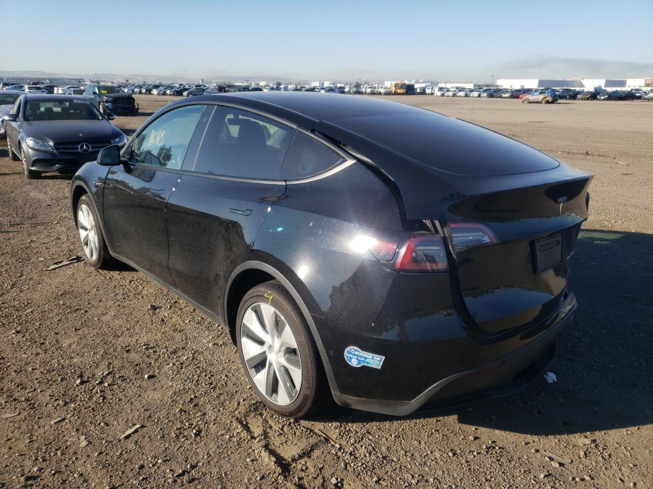 Photo 3 from auction – 2021 TESLA MODEL Y with VIN 5YJYGDEE2MF276309