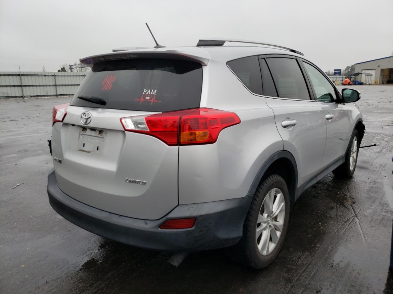 Photo 4 from auction – 2015 TOYOTA RAV4 LIMIT with VIN 2T3YFREV4FW165791
