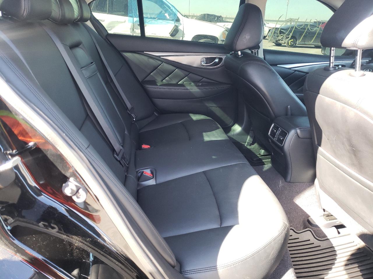 Photo 6 from auction – 2015 INFINITI Q50 BASE with VIN JN1BV7AP7FM355282