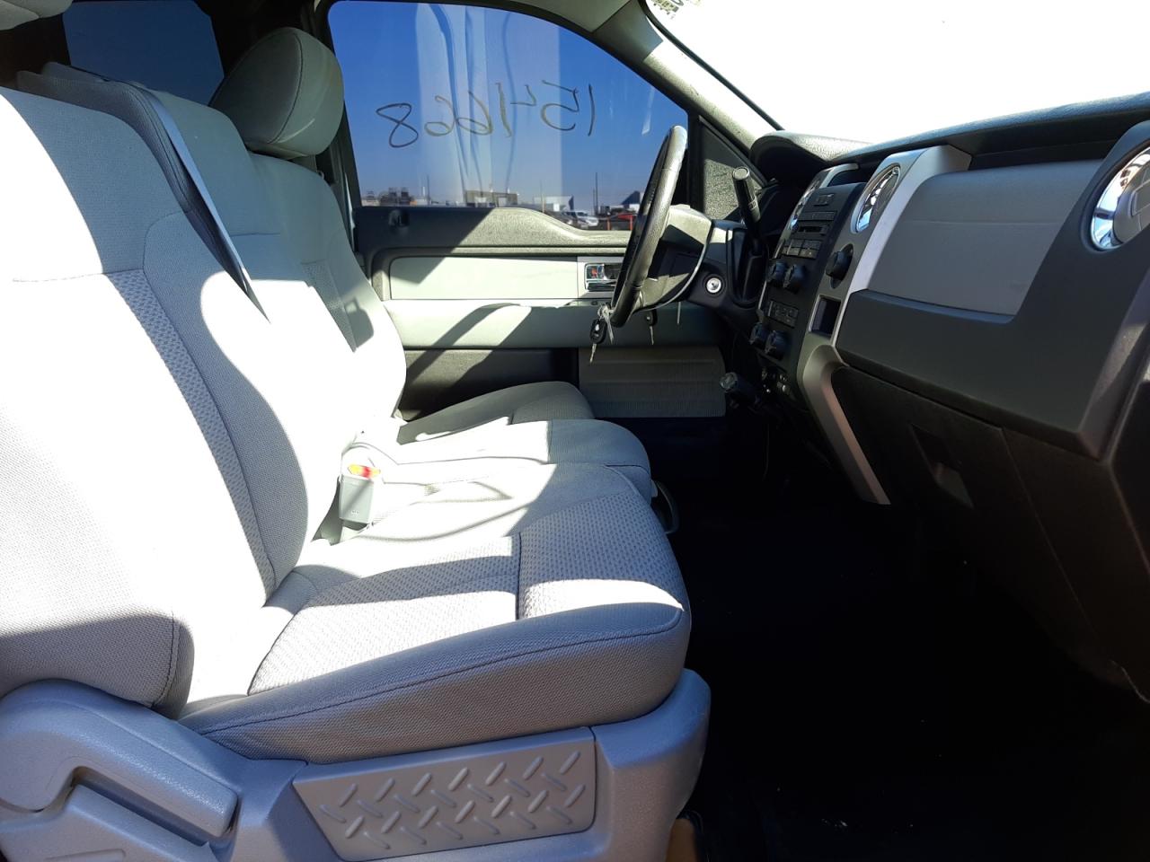 Photo 5 from auction – 2011 FORD F150 SUPER with VIN 1FTFX1CT1BFC86152