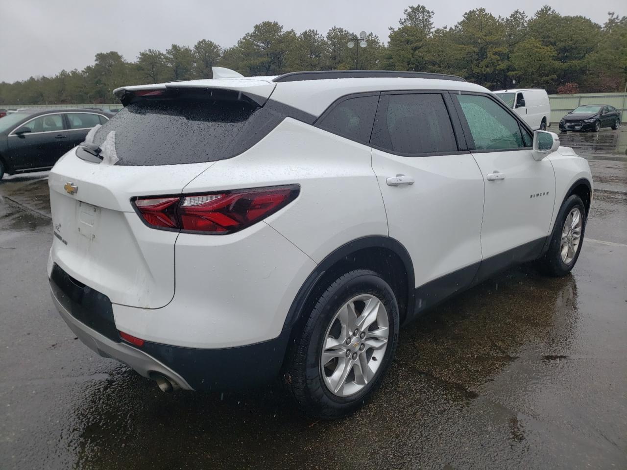 Photo 4 from auction – 2020 CHEVROLET BLAZER 2LT with VIN 3GNKBHR46LS618886