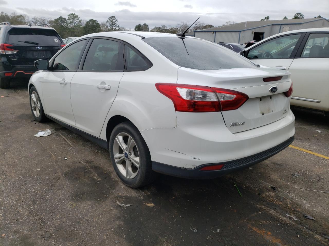 Photo 3 from auction – 2014 FORD FOCUS SE with VIN 1FADP3F20EL241950