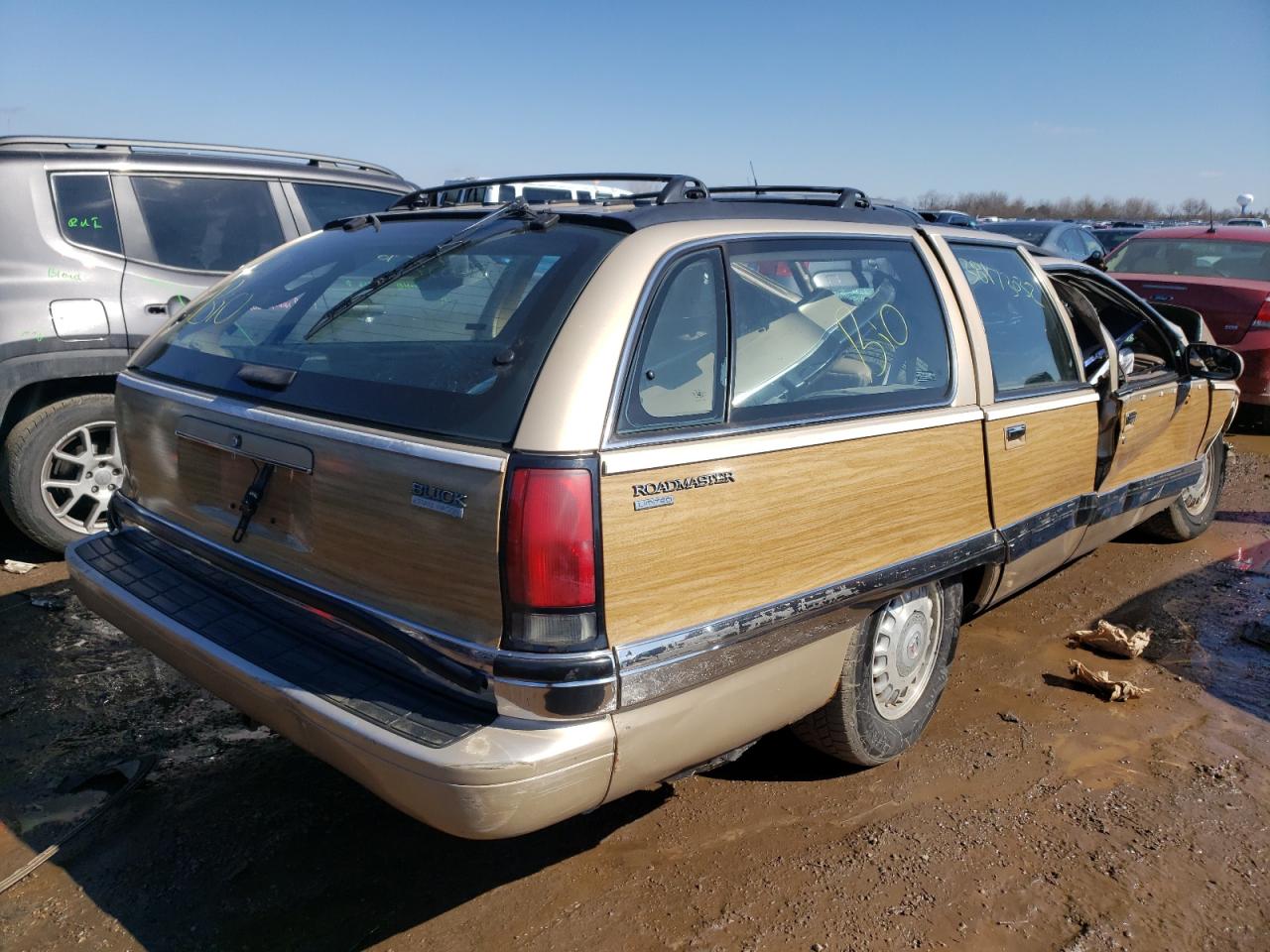 Photo 4 from auction – 1996 BUICK ROADMASTER with VIN 1G4BR82P2TR420183