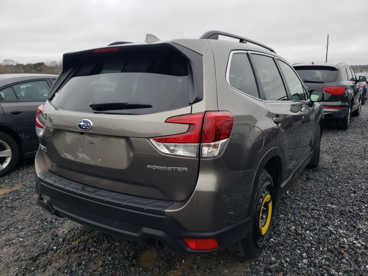 Photo 4 from auction – 2020 SUBARU FORESTER L with VIN JF2SKAUC6LH441281