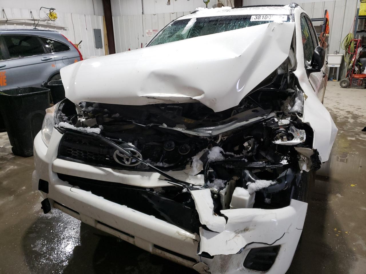 Photo 9 from auction – 2011 TOYOTA RAV4 with VIN 2T3BF4DV3BW103030