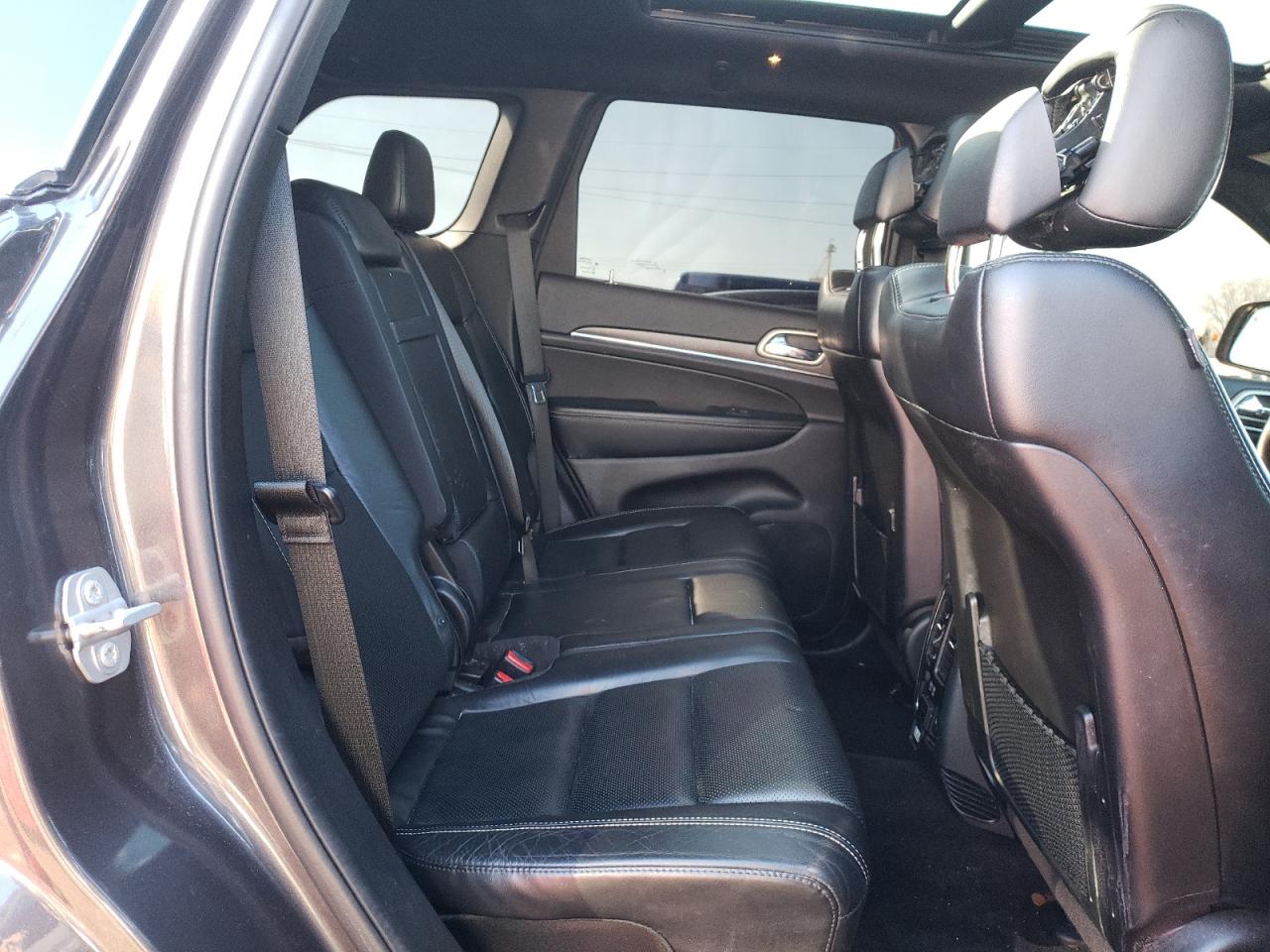 Photo 6 from auction – 2017 JEEP GRAND CHER with VIN 1C4RJFBG6HC837072