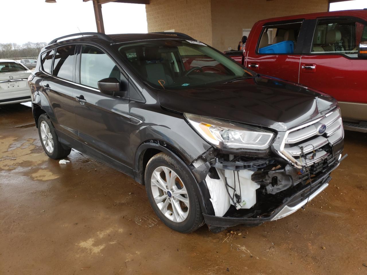 FORD ESCAPE SE 2017 with VIN 1FMCU0GD7HUC94426 - Photo from auction