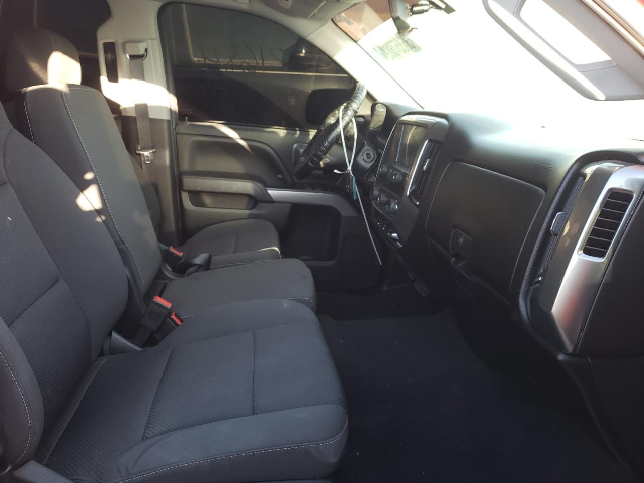 Photo 5 from auction – 2018 CHEVROLET SILVERADO with VIN 3GCUKREC3JG493558