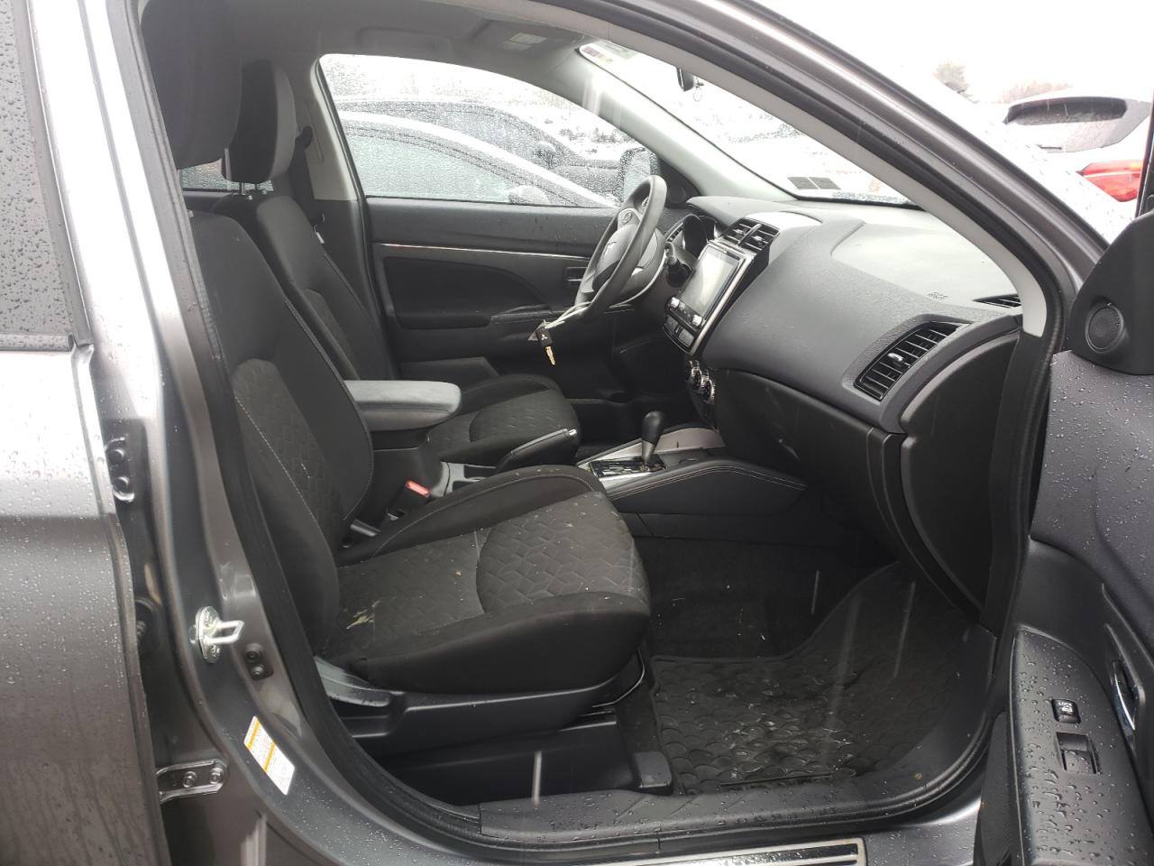 Photo 5 from auction – 2020 MITSUBISHI OUTLANDER with VIN JA4AP3AU8LU012570