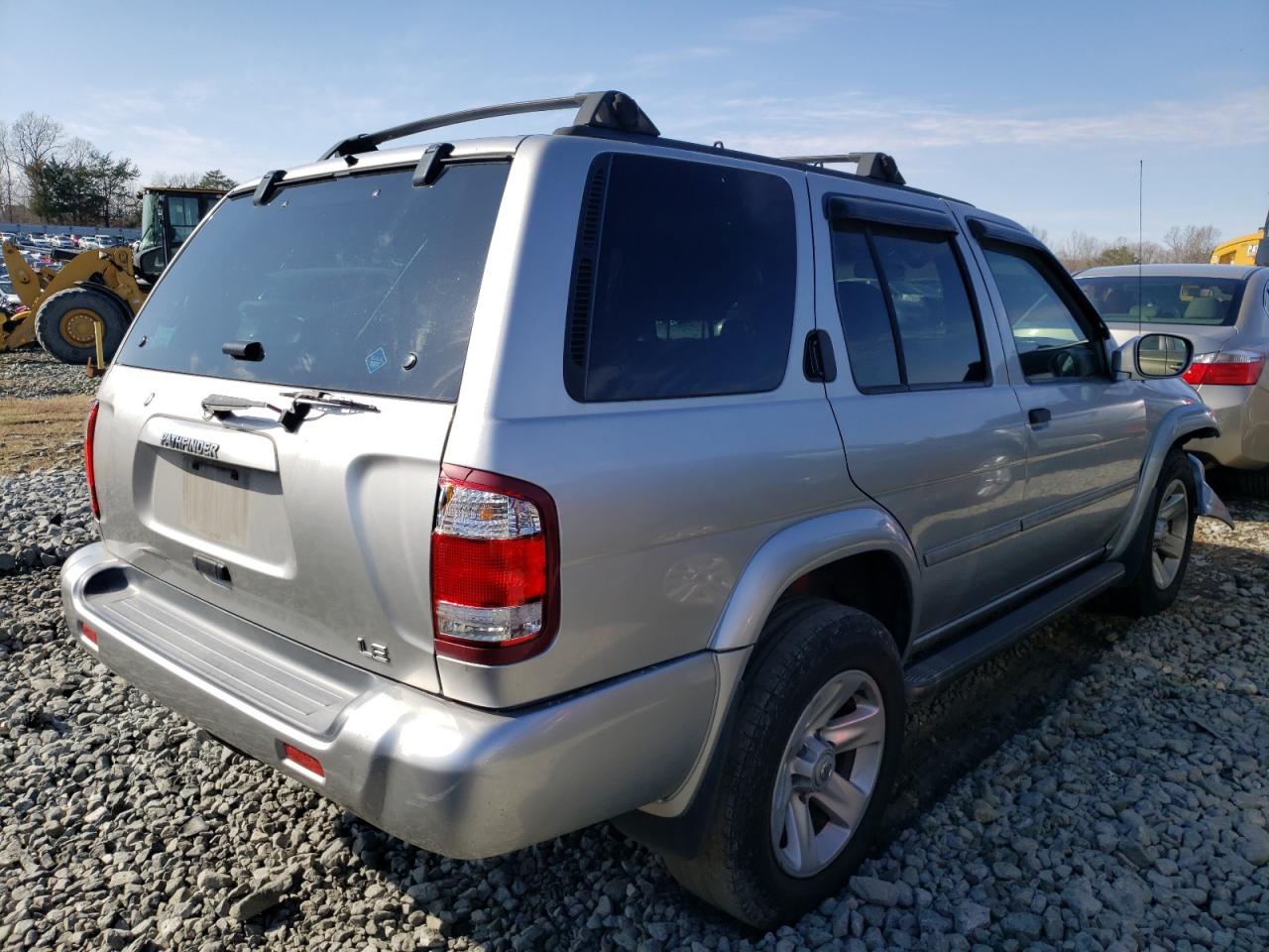 Photo 4 from auction – 2002 NISSAN PATHFINDER with VIN JN8DR09X72W659334
