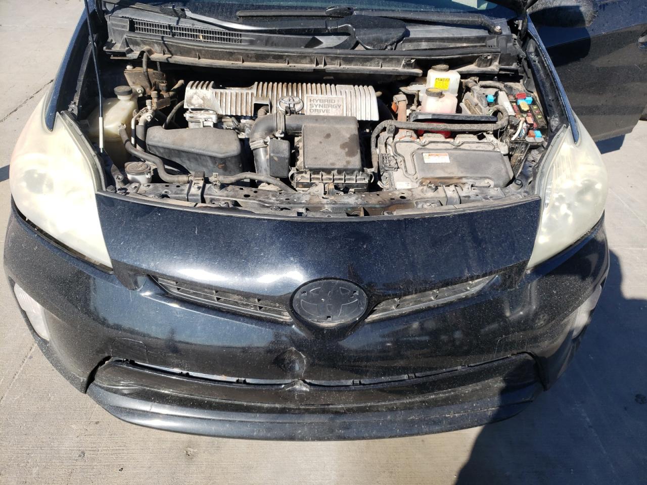 Photo 7 from auction – 2013 TOYOTA PRIUS with VIN JTDKN3DUXD5609971