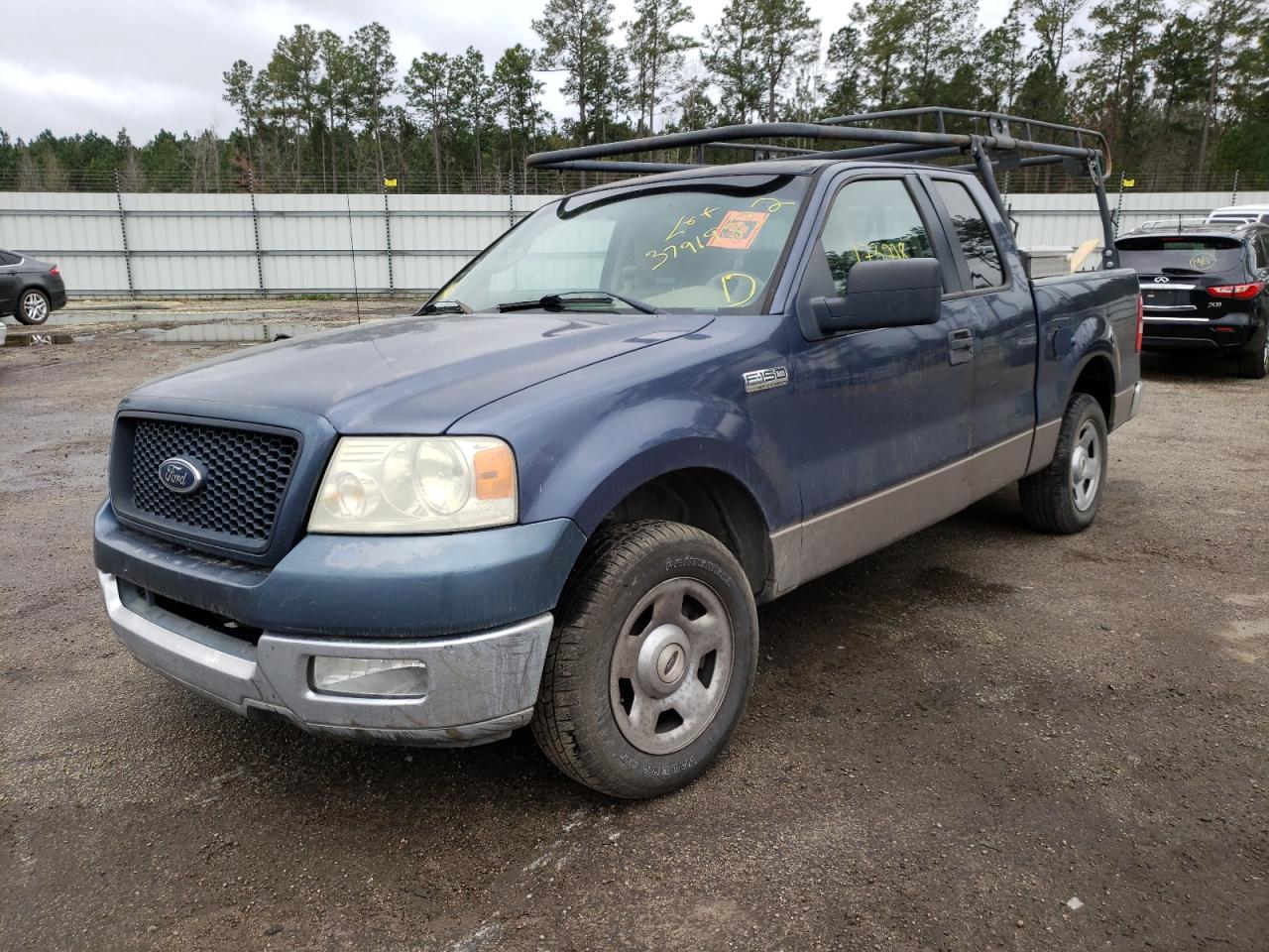 Photo 2 from auction – 2005 FORD F150 with VIN 1FTRX12535KB78059