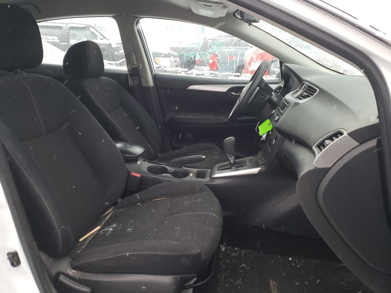 Photo 5 from auction – 2016 NISSAN SENTRA S with VIN 3N1AB7AP2GY221380