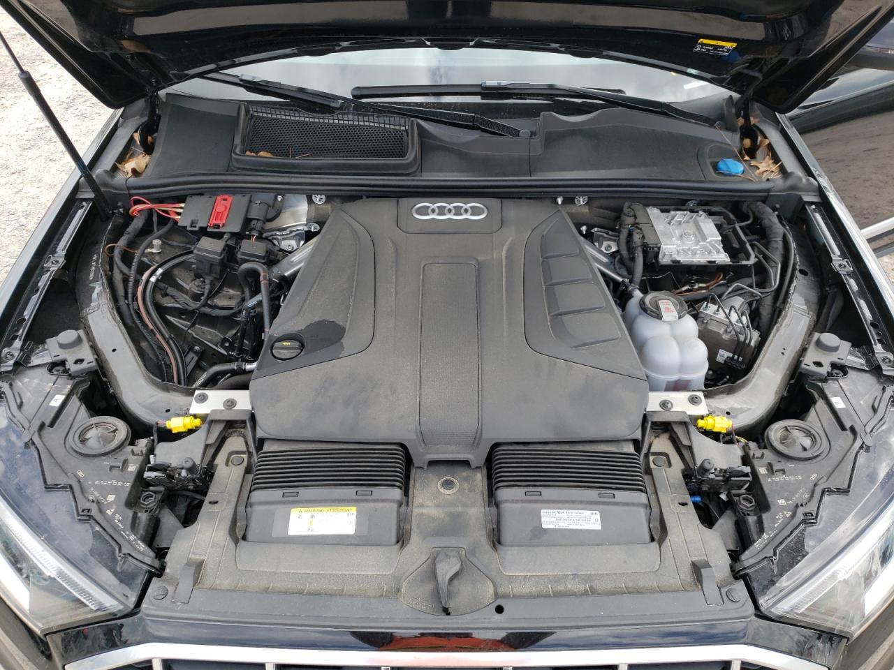 Photo 7 from auction – 2021 AUDI Q7 PREMIUM with VIN WA1LJAF74MD020880