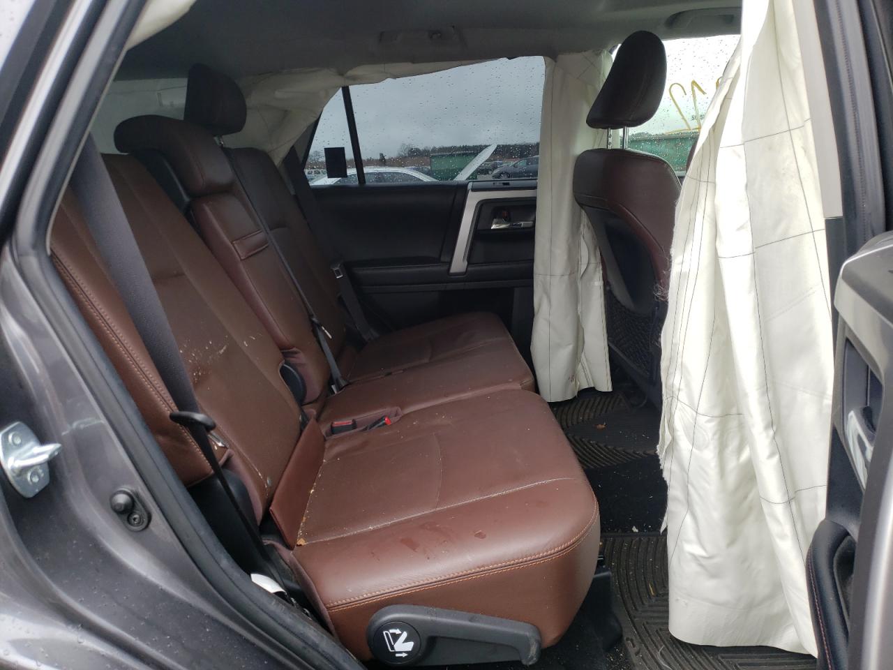 Photo 6 from auction – 2017 TOYOTA 4RUNNER SR with VIN JTEBU5JR4H5422757