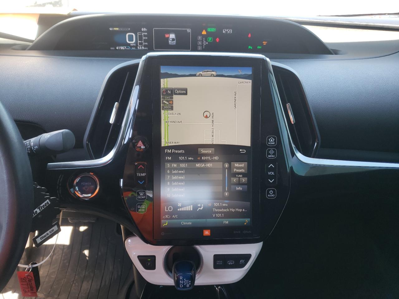Photo 9 from auction – 2017 TOYOTA PRIUS PRIM with VIN JTDKARFP7H3061239