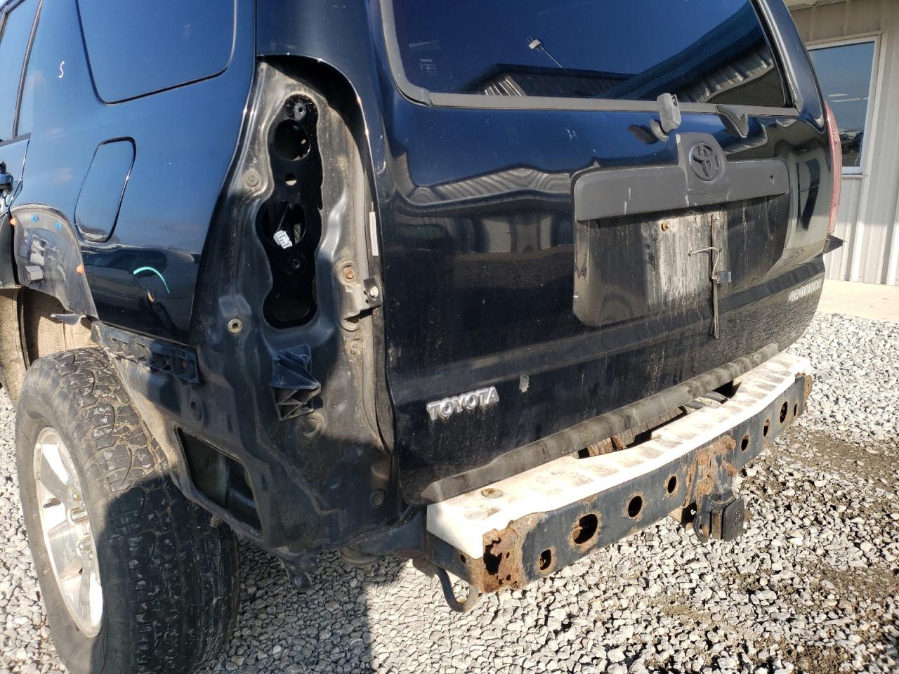 صورة رقم 9 من المزاد - 2003 TOYOTA 4RUNNER SR مع VIN JTEBU14R530006971