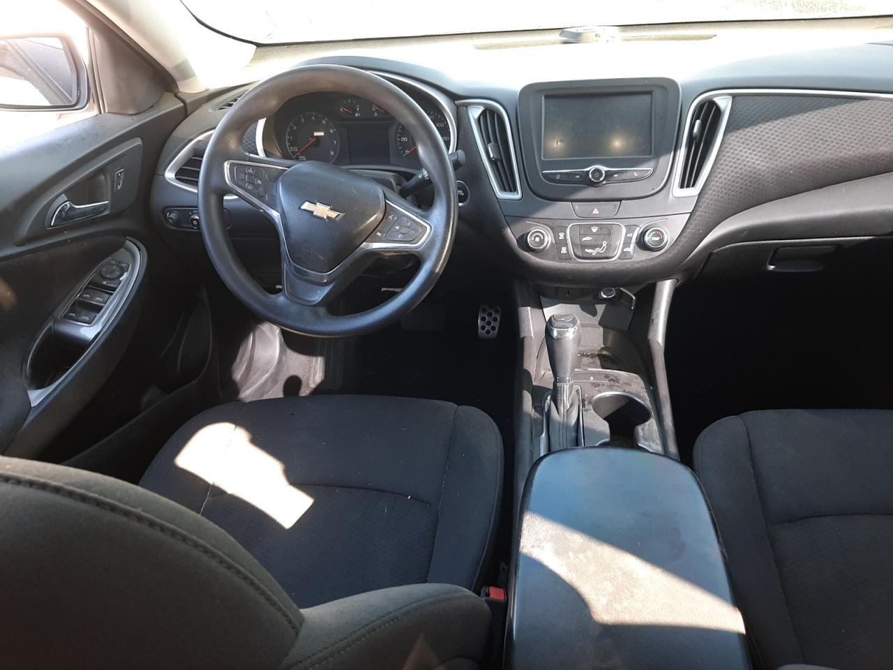 Photo 9 from auction – 2016 CHEVROLET MALIBU LS with VIN 1G1ZB5ST7GF248056