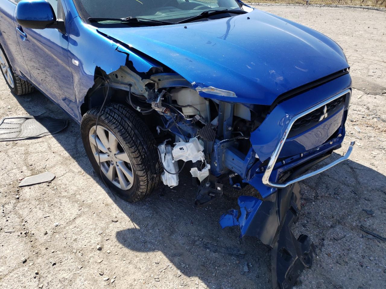 Photo 9 from auction – 2015 MITSUBISHI OUTLANDER with VIN 4A4AR3AU5FE054170
