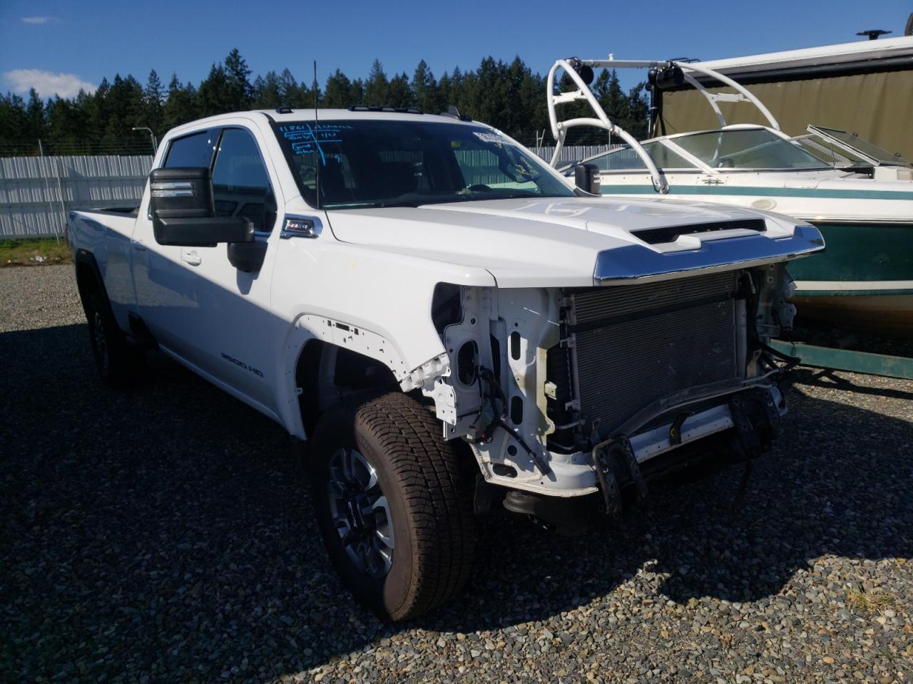 GMC SIERRA K35 2022 with VIN 1GT49TE79NF176032 - Photo from auction