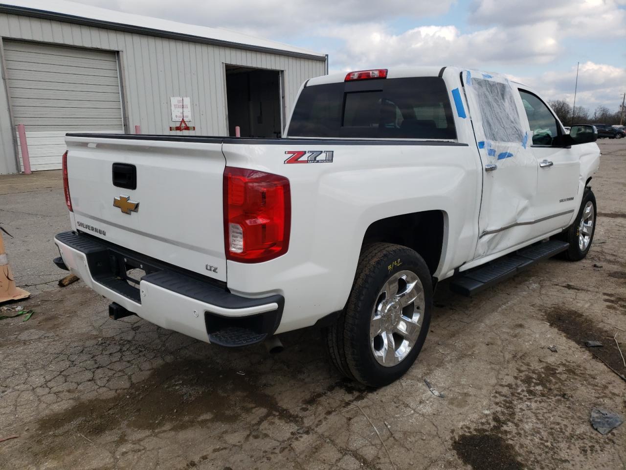 Photo 4 from auction – 2018 CHEVROLET SILVERADO with VIN 3GCUKSECXJG182720