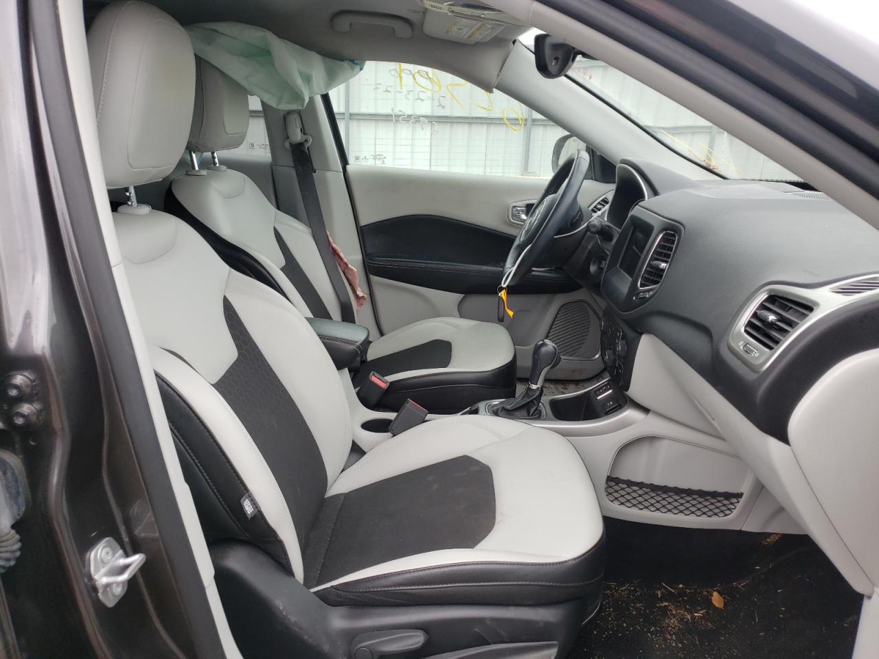 Photo 5 from auction – 2018 JEEP COMPASS LA with VIN 3C4NJCBB3JT362153