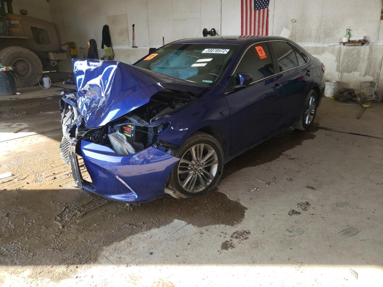 Photo 2 from auction – 2016 TOYOTA CAMRY LE with VIN 4T1BF1FK3GU580915