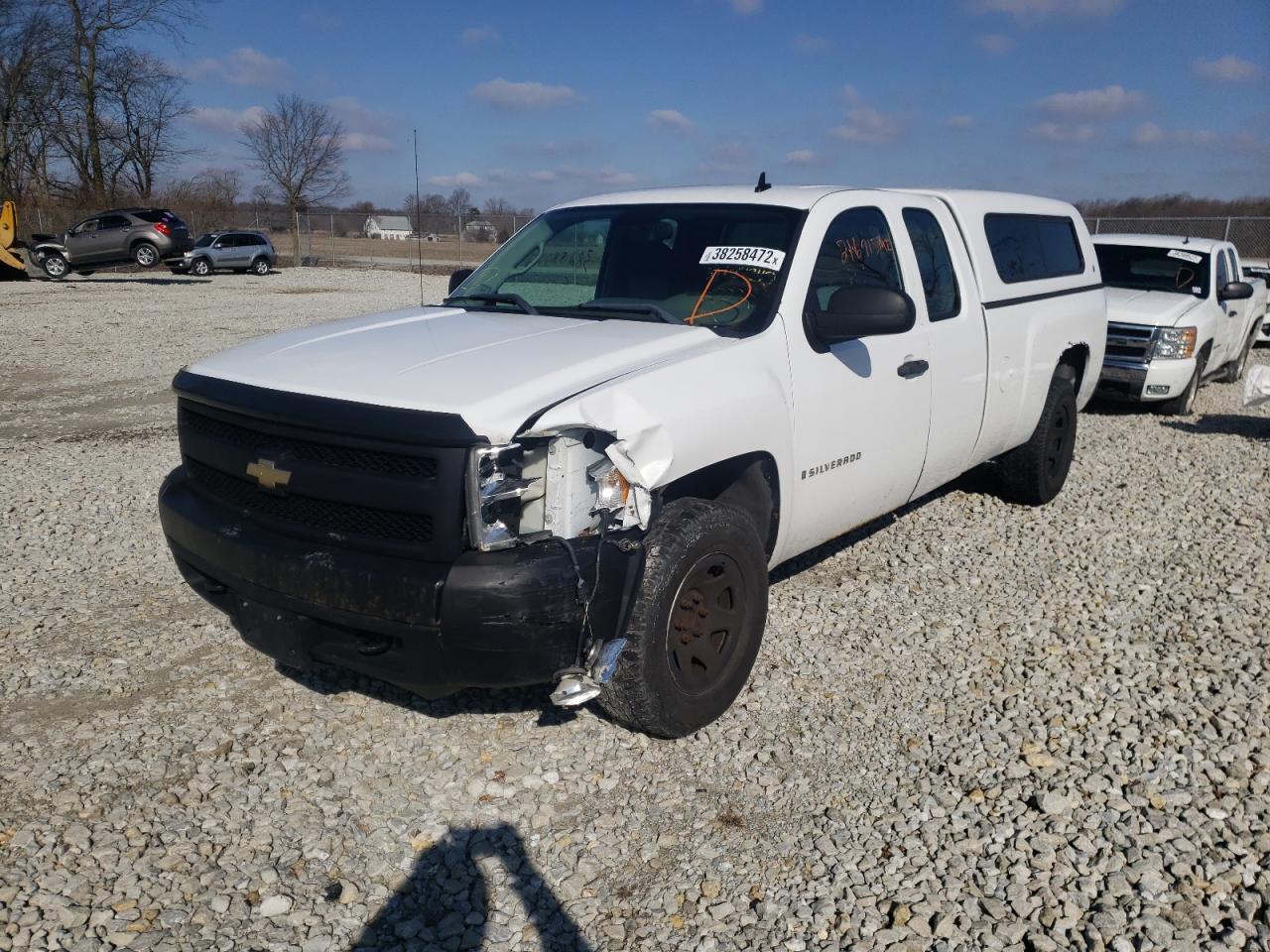 Photo 2 from auction – 2008 CHEVROLET SILVERADO with VIN 1GCEC19JX8E142370