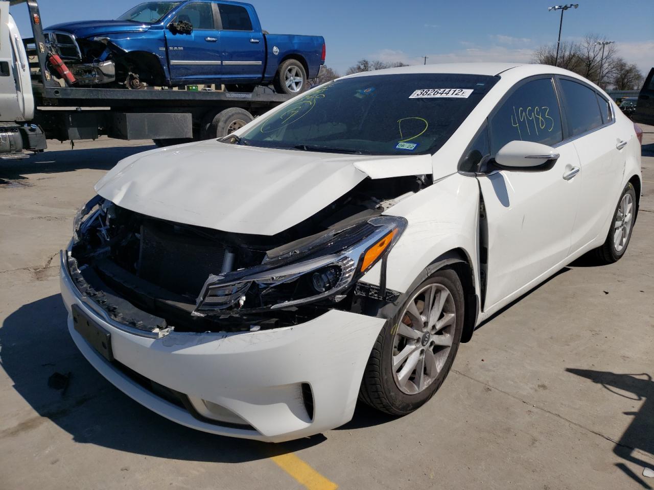 Photo 9 from auction – 2017 KIA FORTE LX with VIN 3KPFL4A70HE151055