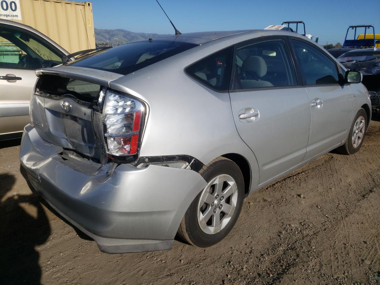 Photo 4 from auction – 2008 TOYOTA PRIUS with VIN JTDKB20U983341392