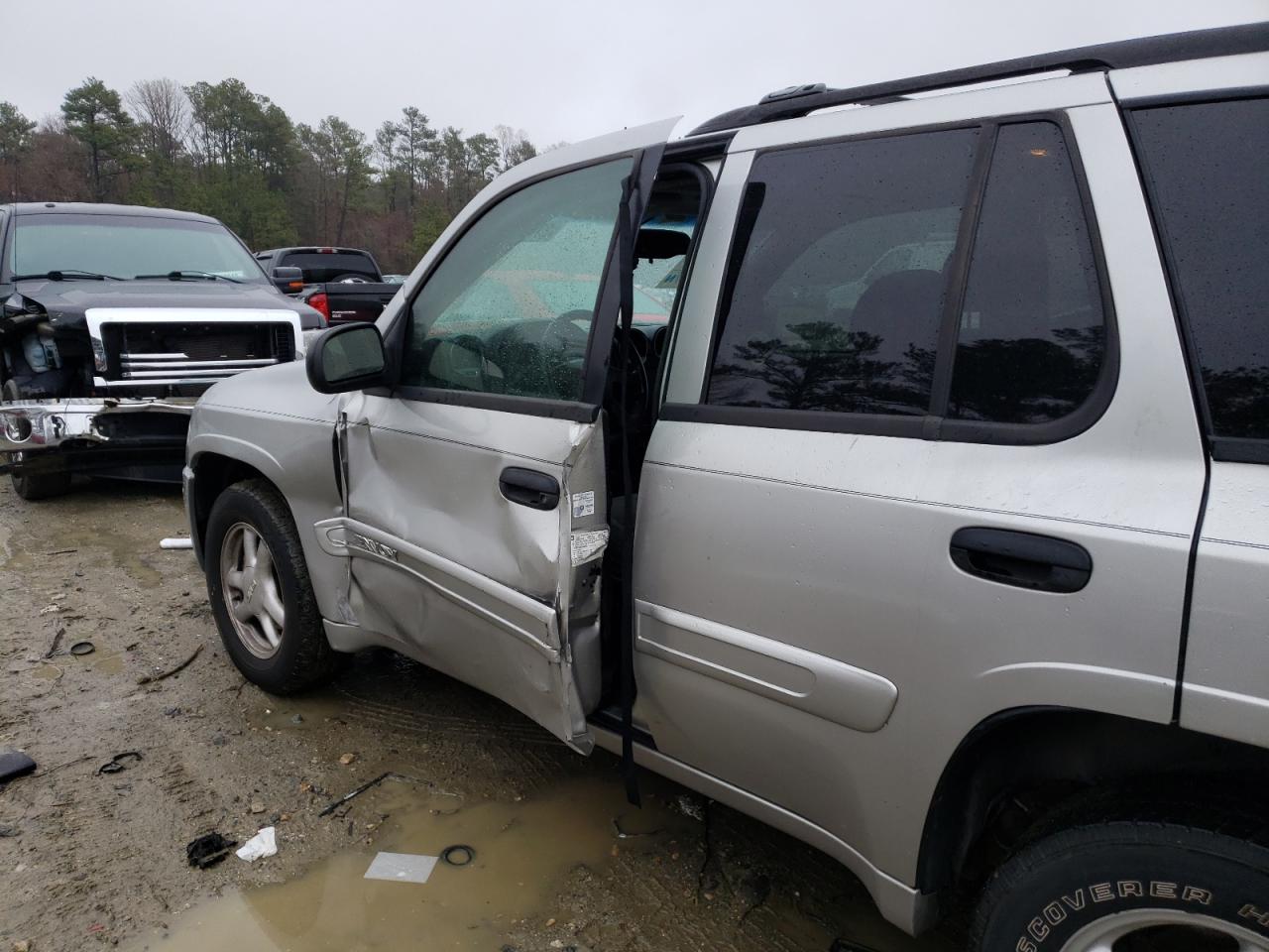 Photo 9 from auction – 2005 GMC ENVOY with VIN 1GKDT13S552382781