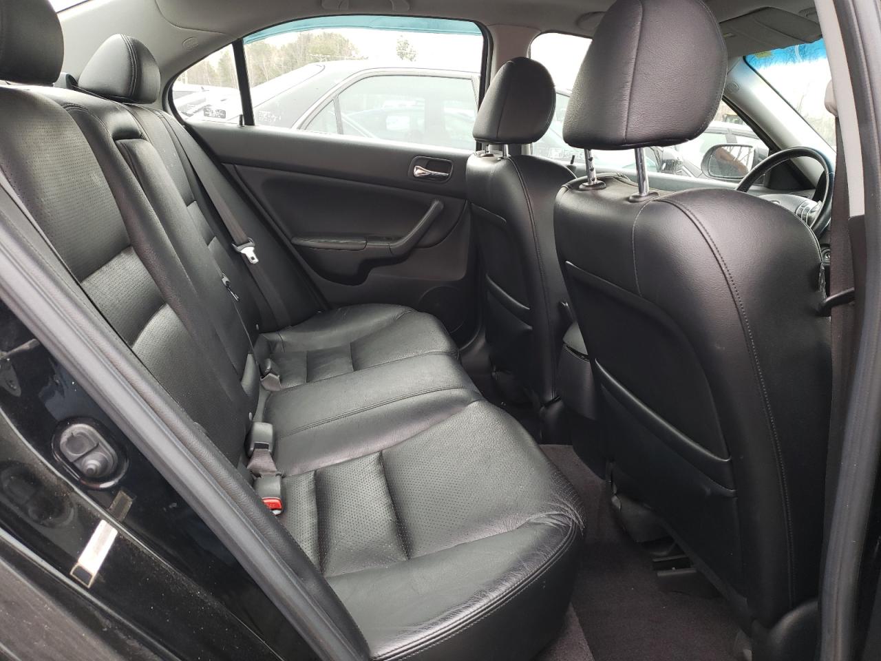 Photo 6 from auction – 2005 ACURA TSX with VIN JH4CL96995C017740