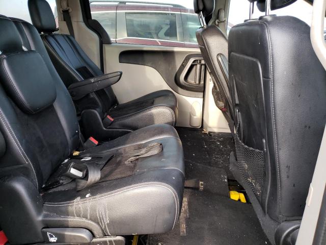 Photo 6 from auction – 2015 DODGE GRAND CARA with VIN 2C4RDGCG3FR669701
