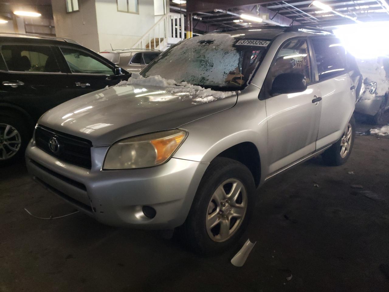 Photo 2 from auction – 2006 TOYOTA RAV4 with VIN JTMZD33V665013321