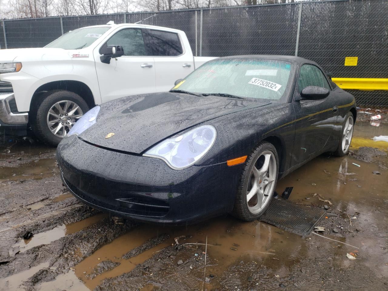 Photo 2 from auction – 2003 PORSCHE 911 CARRER with VIN WP0CA29993S650753