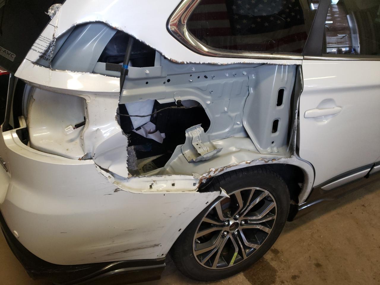 Photo 9 from auction – 2016 MITSUBISHI OUTLANDER with VIN JA4JZ4AXXGZ012847