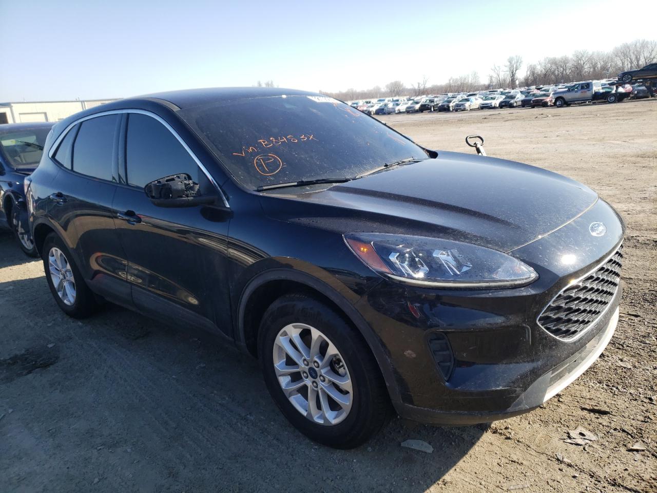Photo 1 from auction – 2020 FORD ESCAPE SE with VIN 1FMCU9G69LUB84833