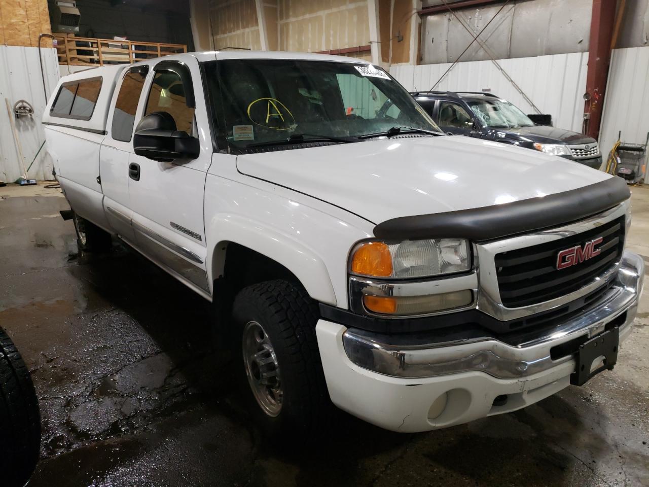 GMC SIERRA K25 2004 with VIN 1GTHK29U24E308133 - Photo from auction