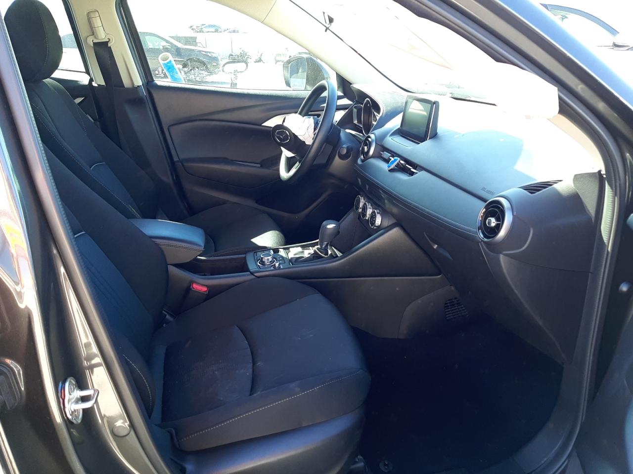 Photo 5 from auction – 2021 MAZDA CX-3 SPORT with VIN JM1DKDB75M1513791