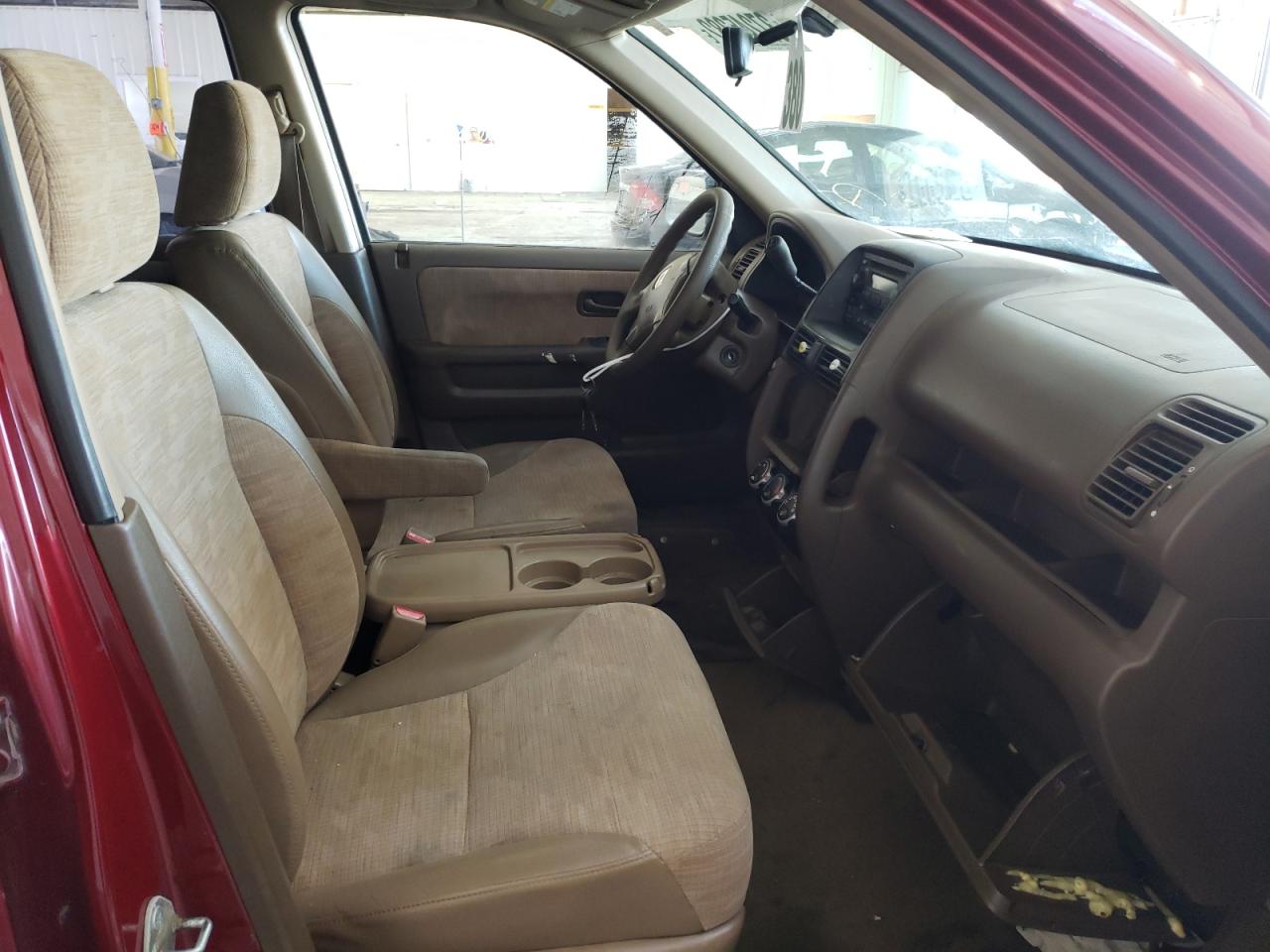 Photo 5 from auction – 2002 HONDA CR-V LX with VIN JHLRD78402C035136