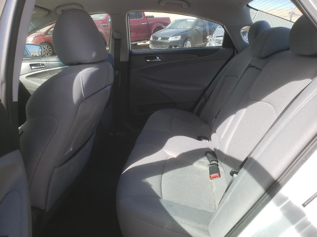 Photo 6 from auction – 2014 HYUNDAI SONATA GLS with VIN 5NPEB4AC9EH932790