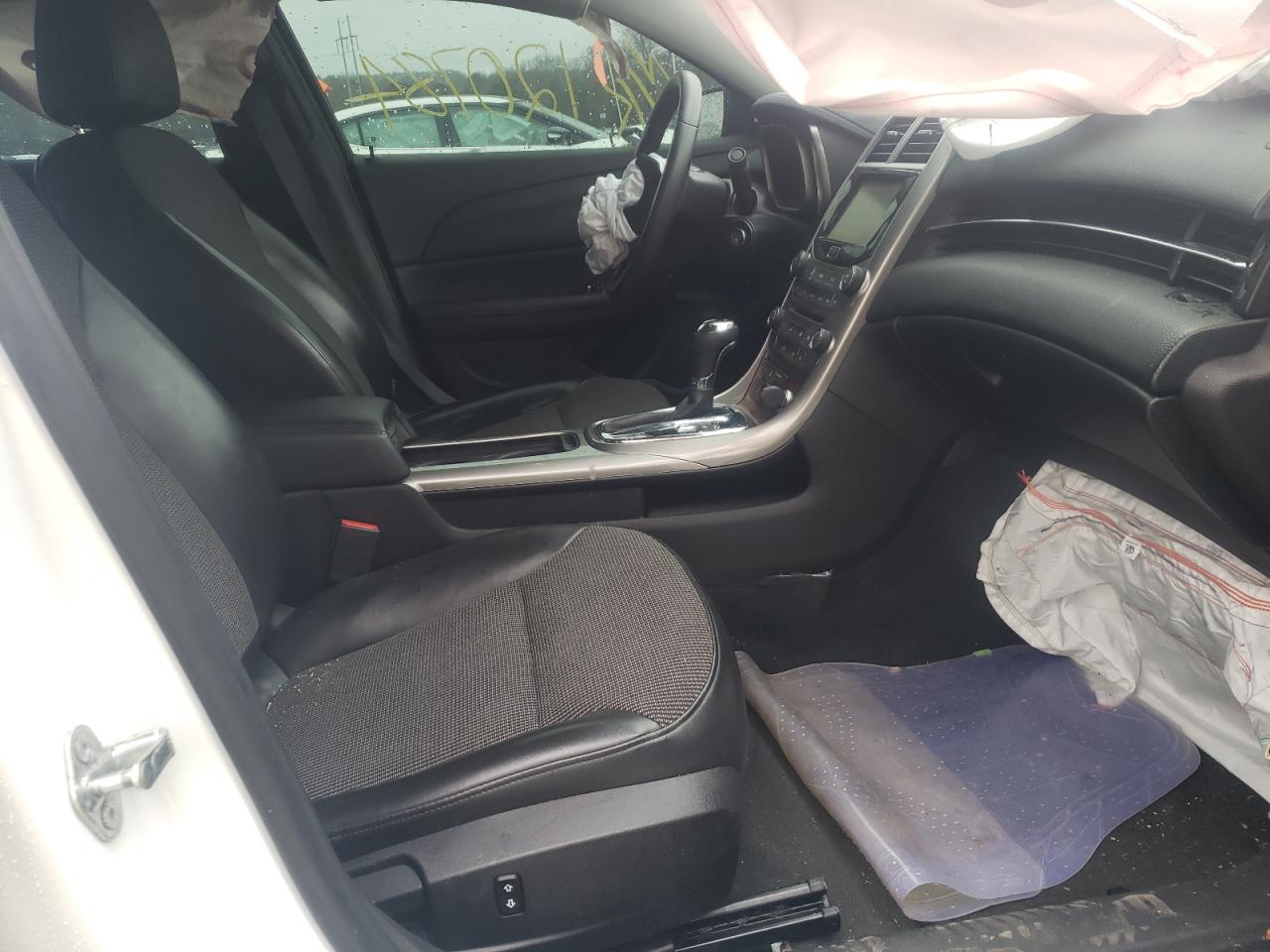 Photo 5 from auction – 2013 CHEVROLET MALIBU 1LT with VIN 1G11C5SA6DF339582